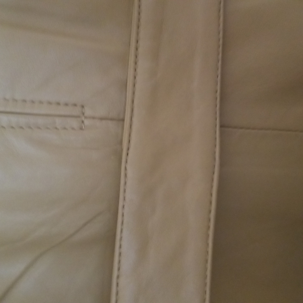 Centigrade Ladies Leather Coat - Picture 4 of 16